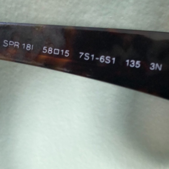 Prada tortoise shell sunglasses - Picture 7 of 8